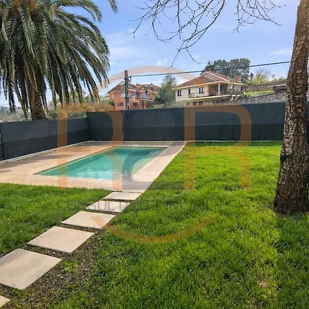R2r - Casa Independiente Con Piscina Y Garaje - 13a07 *